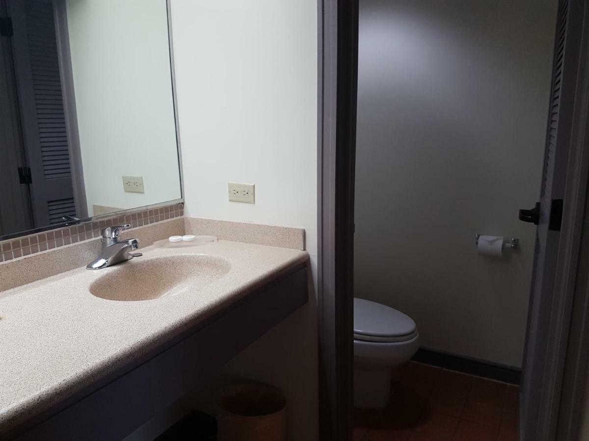 Hotel Santa Fe Tamuning Kültér fotó